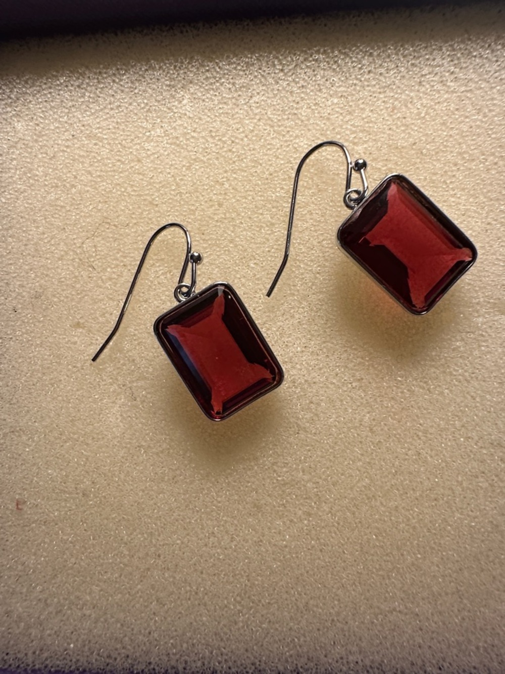Red Rectangular Glass Drop Earrings - Women Jewelry - Picture 7 of 8